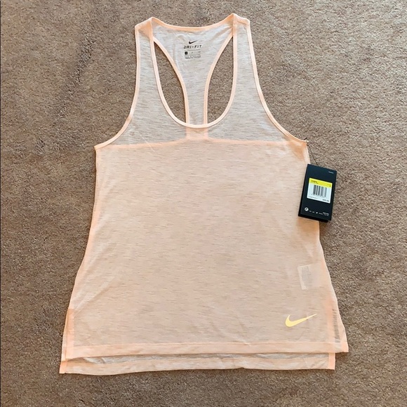 Nike Tops - NWT Nike tank top